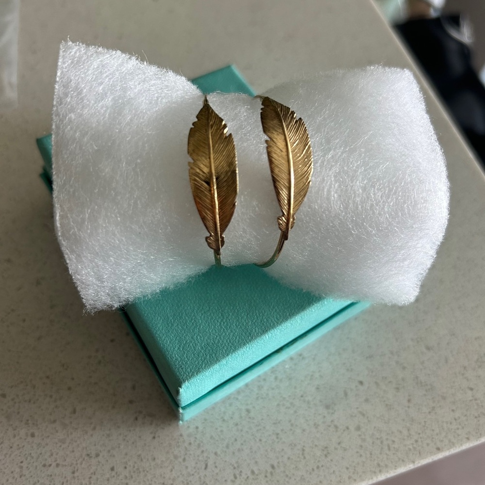 Gold Feather Hoop Earings